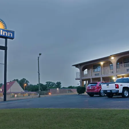 Days Inn By Wyndham Downtown-Nashville West Trinity Lane